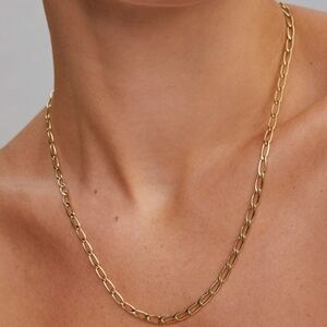 Elegant Gold Chain Necklace